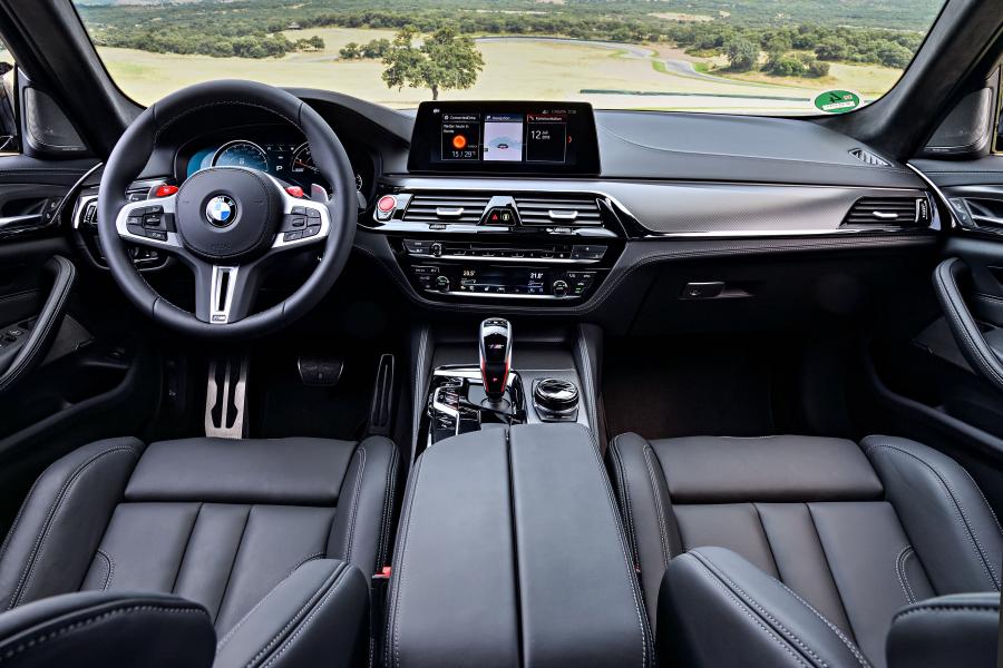Торпедо BMW M5 Competition (F90) 2018 года  (WW) (фото 131 из 151)